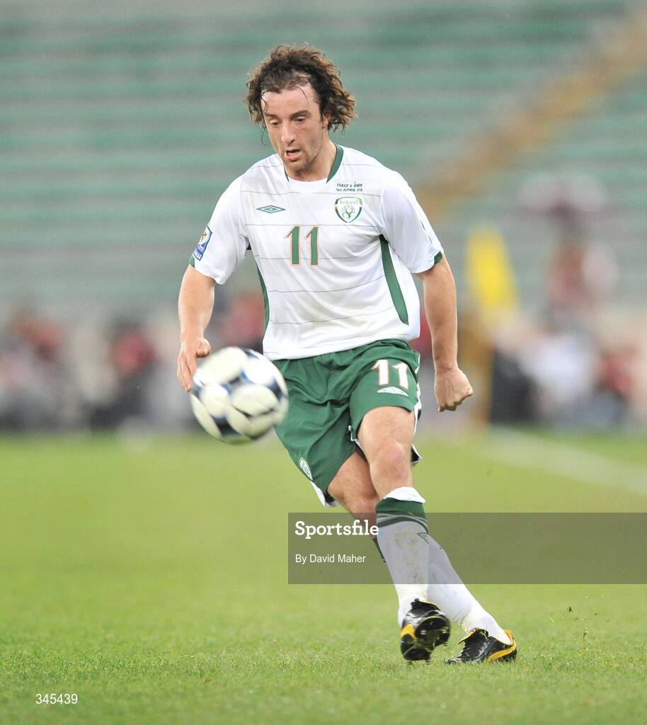 1 April 2009; Stephen Hunt, Republic of Ireland. 2010 FIFA World Cup Qualifier, Italy v Republic of Ireland, San Nicola Stadium, Bari, Italy. Picture credit: David Maher / SPORTSFILE