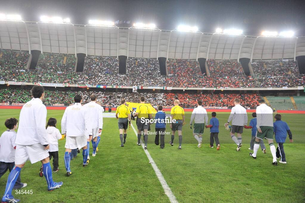 1 April 2009; Republic of Ireland and Italy players walk out for the start of the game. 2010 FIFA World Cup Qualifier, Italy v Republic of Ireland, San Nicola Stadium, Bari, Italy. Picture credit: David Maher / SPORTSFILE