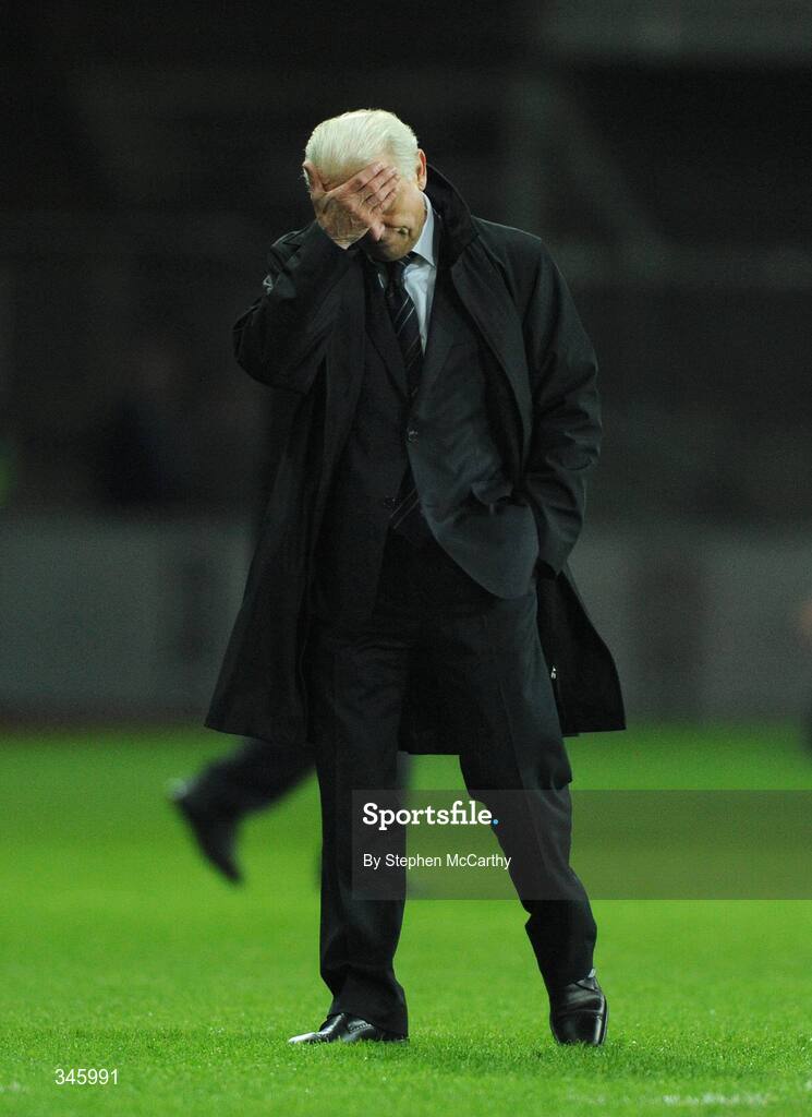 11 February 2009; Republic of Ireland manager Giovanni Trappatoni during the game. 2010 FIFA World Cup Qualifier, Republic of Ireland v Georgia. Croke Park, Dublin. Picture credit: Stephen McCarthy / SPORTSFILE