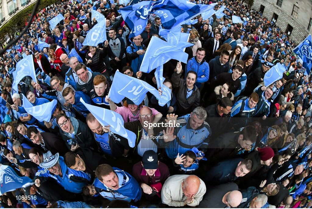 21 September 2015; A general view of the crowd during the team homecoming. O'Connell St, Dublin. Photo by Sportsfile