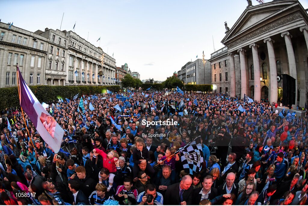 21 September 2015; A general view of the crowd during the team homecoming. O'Connell St, Dublin. Photo by Sportsfile
