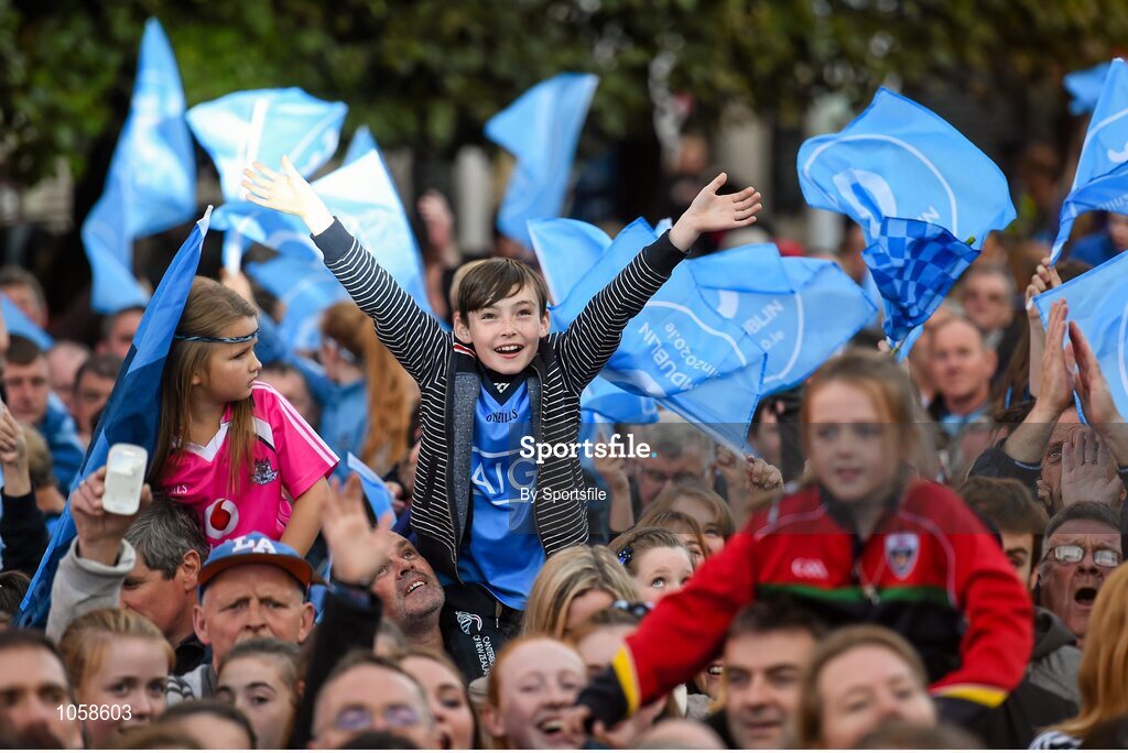 21 September 2015; Dublin supporters during the team homecoming. O'Connell St, Dublin. Photo by Sportsfile