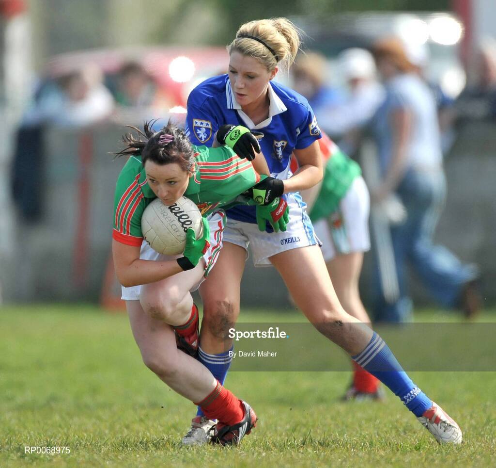 19 April 2009; Caroline McGing, Mayo, in action against Ashling Quigley, Laois. Bord Gais Energy Ladies National Football League, Division 1, Semi-Final, Mayo v Laois, Aughamore, Ballyhaunis, Co Mayo. Picture credit: David Maher / SPORTSFILE