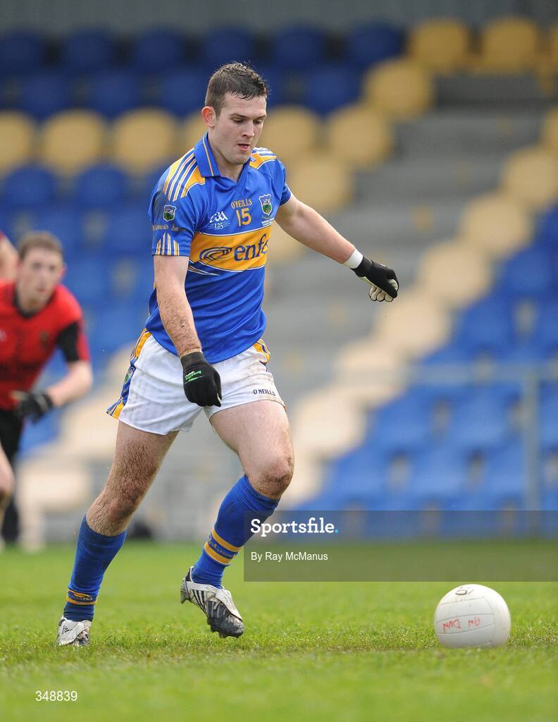 25 April 2009; Barry Grogan, Tipperary, shoots a penalty over the bar. Allianz GAA National Football League, Division 3 Final, Down v Tipperary, Pearse Park, Longford. Picture credit: Ray McManus / SPORTSFILE