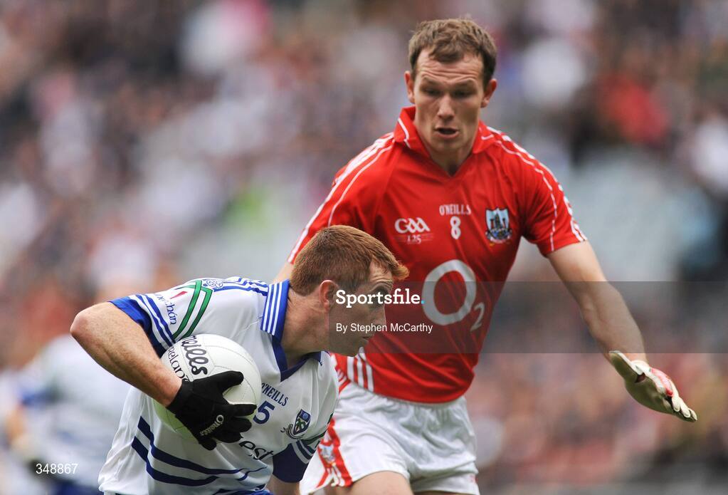 26 April 2009; Tomas Freeman, Monaghan, in action against Alan O'Connor, Cork. Allianz GAA National Football League, Division 2 Final, Cork v Monaghan, Croke Park, Dublin. Picture credit: Stephen McCarthy / SPORTSFILE