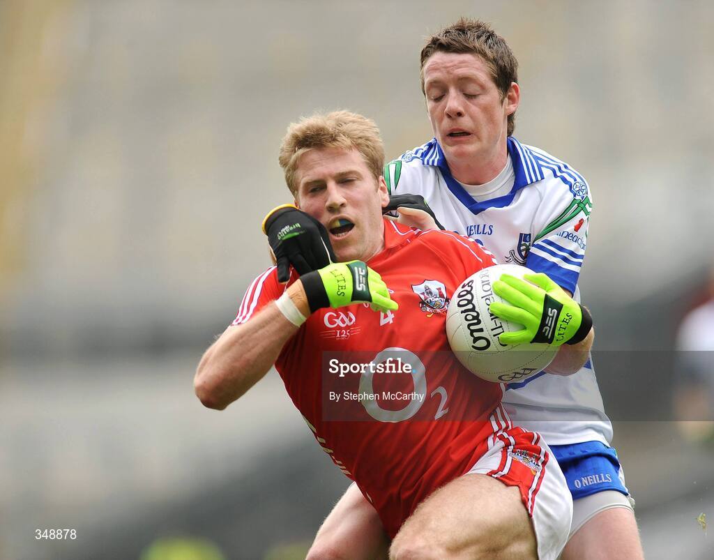 26 April 2009; Anthony Lynch, Cork, in action against Conor McManus, Monaghan. Allianz GAA National Football League, Division 2 Final, Cork v Monaghan, Croke Park, Dublin. Picture credit: Stephen McCarthy / SPORTSFILE