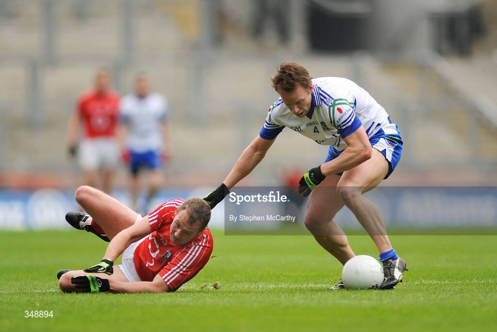 26 April 2009; Dermot McArdle, Monaghan, in action against James Masters, Cork. Allianz GAA National Football League, Division 2 Final, Cork v Monaghan, Croke Park, Dublin. Picture credit: Stephen McCarthy / SPORTSFILE