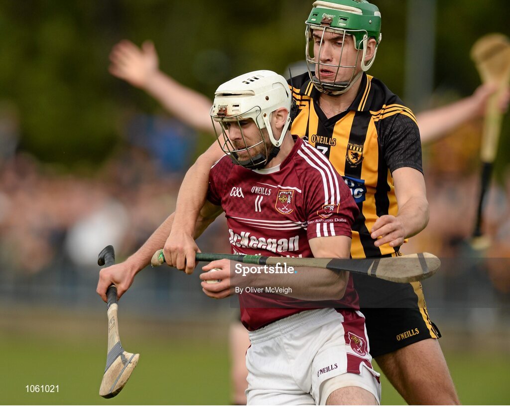 27 September 2015; Neil McManus, Ruairi Og Cushendall, in action against Eoin McAlonan, Ballycastle McQuillan. Antrim Senior Championship Hurling Final, Ruairi Og Cushendall v Ballycastle McQuillan, Dunloy GAA Club, Dunloy, Co. Antrim. Picture credit: Oliver McVeigh / SPORTSFILE