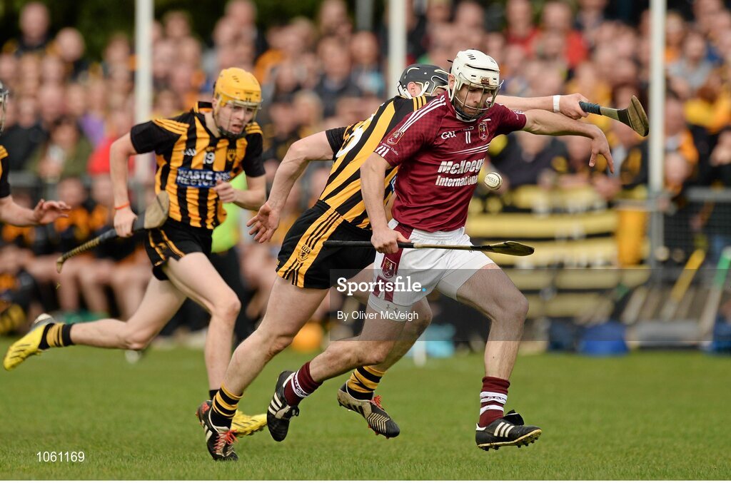 27 September 2015; Neil McManus, Ruairi Og Cushendall, in action against Neil McAuley, Ballycastle McQuillan. Antrim Senior Championship Hurling Final, Ruairi Og Cushendall v Ballycastle McQuillan, Dunloy GAA Club, Dunloy, Co. Antrim. Picture credit: Oliver McVeigh / SPORTSFILE