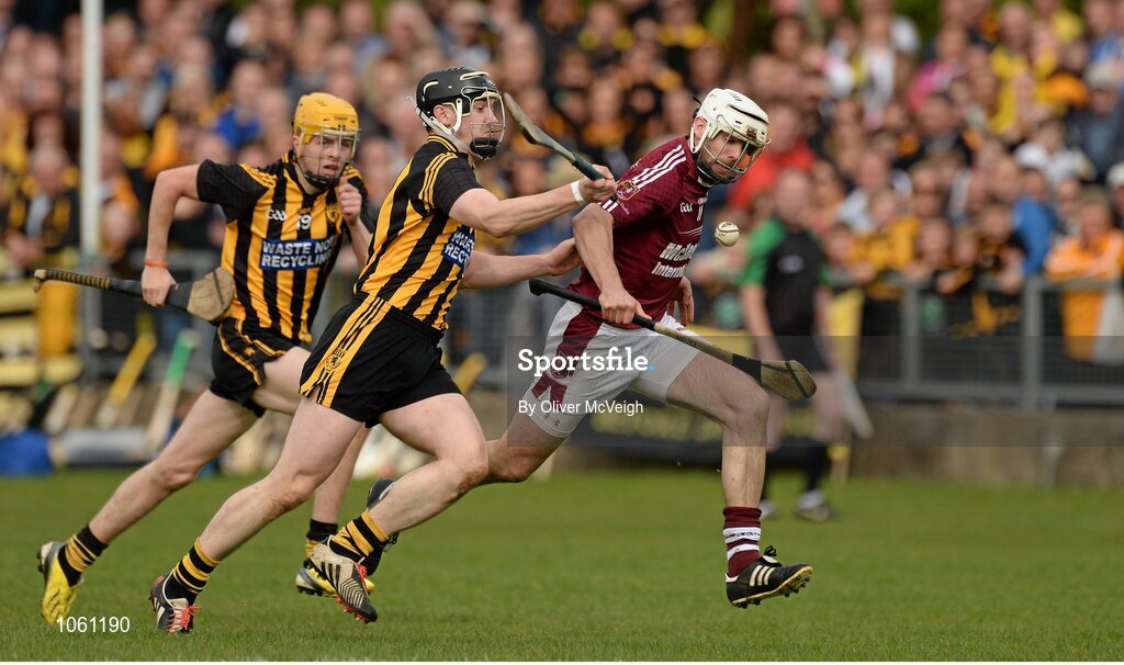 27 September 2015; Neil McManus, Ruairi Og Cushendall, in action against James McShane, Ballycastle McQuillan. Antrim Senior Championship Hurling Final, Ruairi Og Cushendall v Ballycastle McQuillan, Dunloy GAA Club, Dunloy, Co. Antrim. Picture credit: Oliver McVeigh / SPORTSFILE