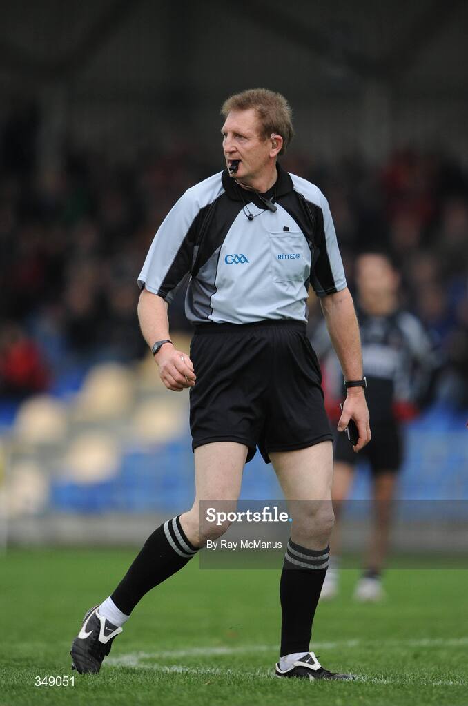 25 April 2009; Referee Michael McCann, Clare. Allianz GAA National Football League, Division 4 Final, Antrim v Sligo, Pearse Park, Longford. Picture credit: Ray McManus / SPORTSFILE