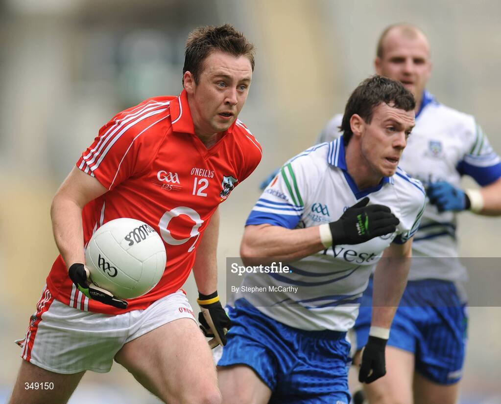 26 April 2009; Paul Kerrign, Cork, in action against Gary McEnaney, Monaghan. Allianz GAA National Football League, Division 2 Final, Cork v Monaghan, Croke Park, Dublin. Picture credit: Stephen McCarthy / SPORTSFILE