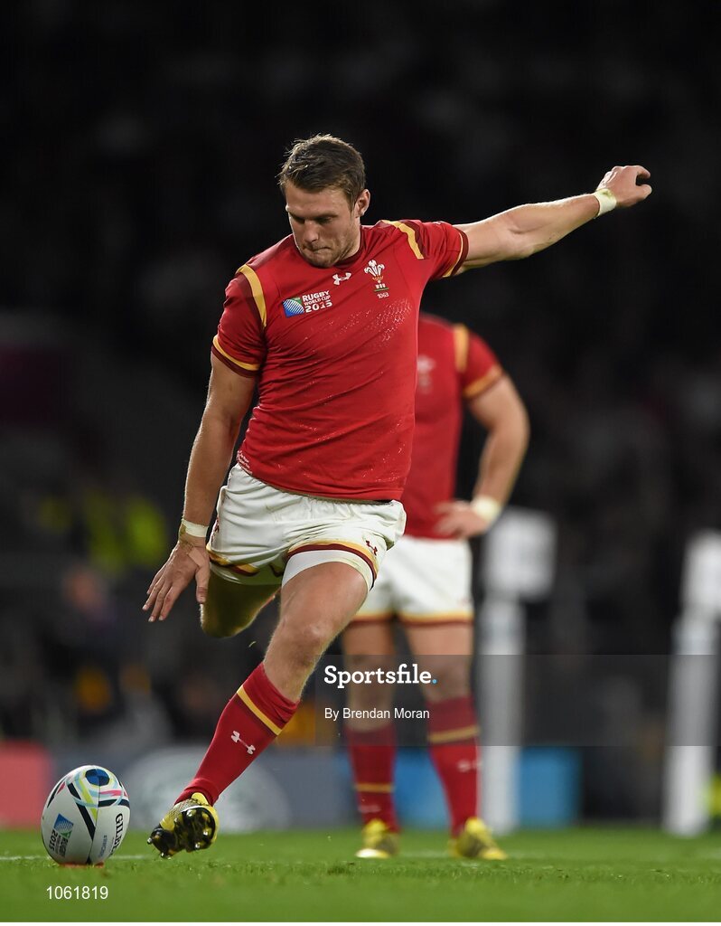 26 September 2015; Dan Biggar, Wales. 2015 Rugby World Cup, Pool A, England v Wales, Twickenham Stadium, London, England. Picture credit: Brendan Moran / SPORTSFILE