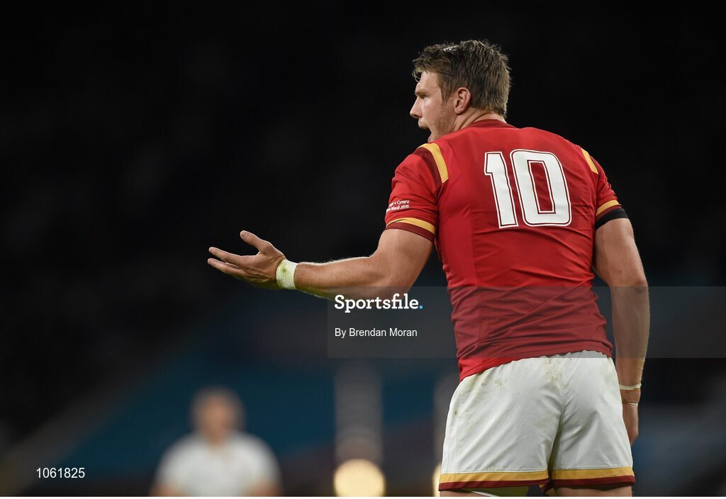 26 September 2015; Dan Biggar, Wales. 2015 Rugby World Cup, Pool A, England v Wales, Twickenham Stadium, London, England. Picture credit: Brendan Moran / SPORTSFILE