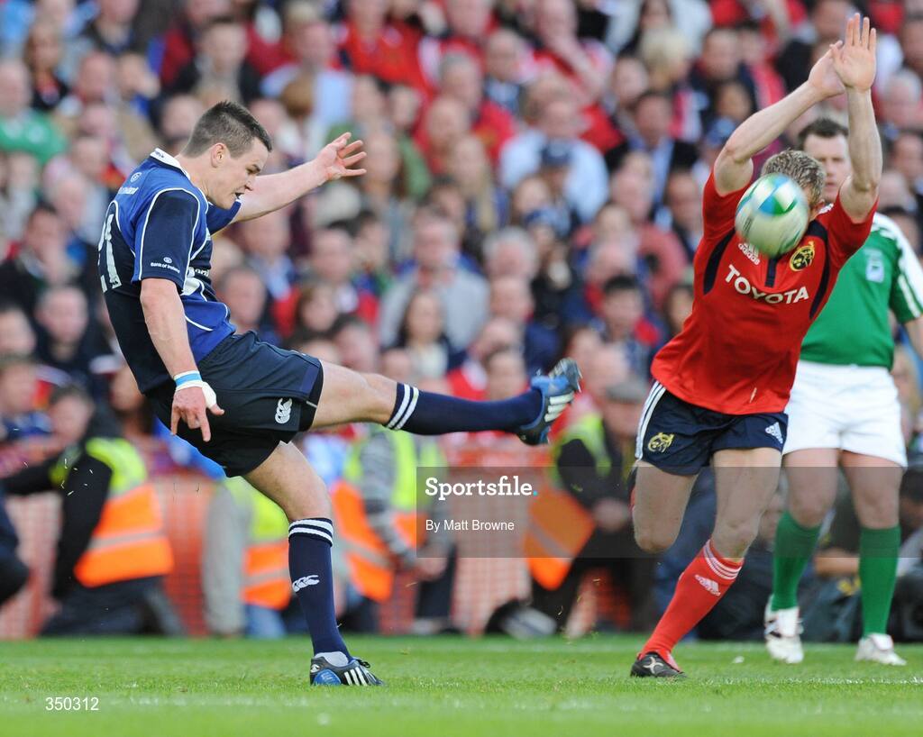 2 May 2009; Jonathan Sexton, Leinster, in action against Mike Prendergast, Munster. Heineken Cup Semi-Final, Munster v Leinster, Croke Park, Dublin. Picture credit: Matt Browne / SPORTSFILE