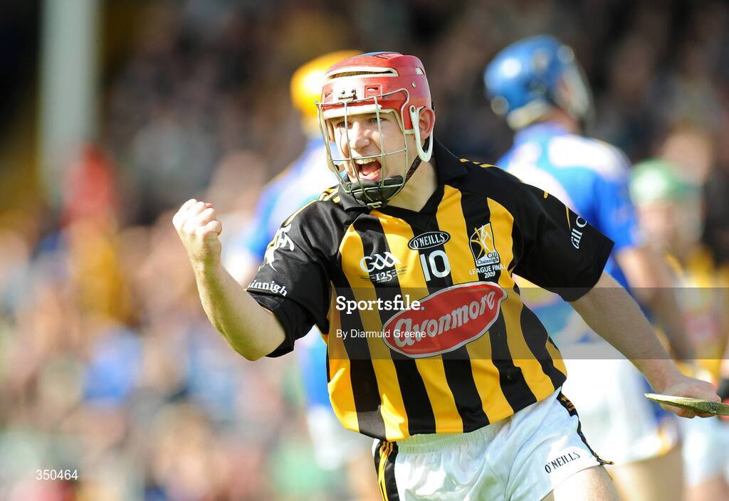 3 May 2009; Richie Hogan, Kilkenny, celebrates after scoring his side's first goal. Allianz GAA NHL Division 1 Final, Kilkenny v Tipperary, Semple Stadium, Thurles, Co. Tipperary. Picture credit: Diarmuid Greene / SPORTSFILE