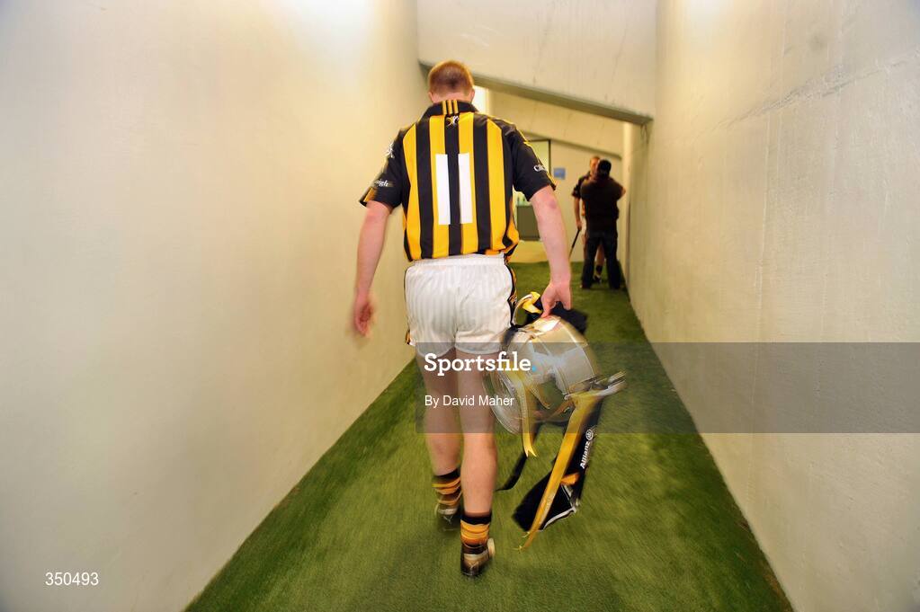 3 May 2009; Kilkenny captain Henry Sheffilin walks back to the team dressing room with the cup. Allianz GAA NHL Division 1 Final, Kilkenny v Tipperary, Semple Stadium, Thurles, Co. Tipperary. Picture credit: David Maher / SPORTSFILE