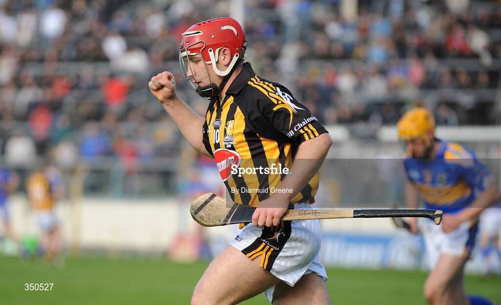 3 May 2009; Richie Hogan, Kilkenny, celebrates after scoring a late point in normal time. Allianz GAA NHL Division 1 Final, Kilkenny v Tipperary, Semple Stadium, Thurles, Co. Tipperary. Picture credit: Diarmuid Greene / SPORTSFILE