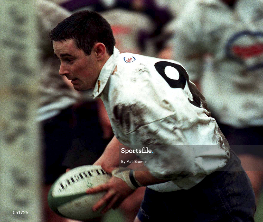 23 December 2000; Brian O'Meara of Cork Constitution RFC on his way to scoring a try during the AIB All-Ireland League Division 2 match between Terenure College RFC and Cork Constitution RFC at Lakelands Park in Dublin. Photo by Matt Browne/Sportsfile