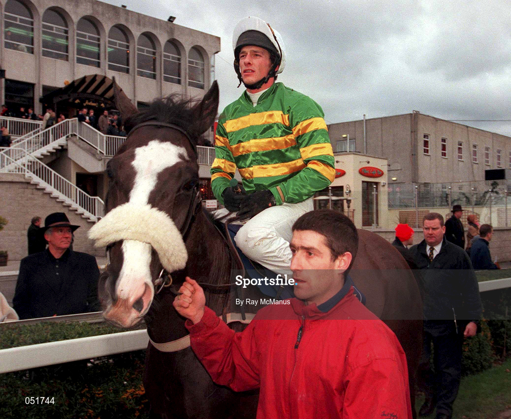 26 December 2000; Winner of The Denny Gold Medal Novice Steeplechase, Knife Edge with Tom Rudd up, as they are led into the winners enclosure during day one of the Christmas Festival at Leopardstown Racecourse in Dublin. Photo by Ray McManus/Sportsfile