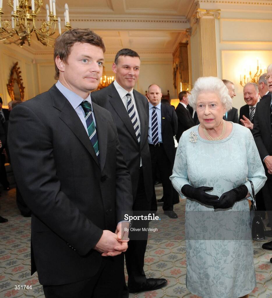 7 May 2009; Her Majesty the Queen with 2009 team captain Brian O'Driscoll and Philip Browne, Chief Executive of the IRFU, during a Civic Reception for the Ireland rugby squad. Hillsborough Castle, Hillsborough, Co. Down. Picture credit: Oliver McVeigh / SPORTSFILE