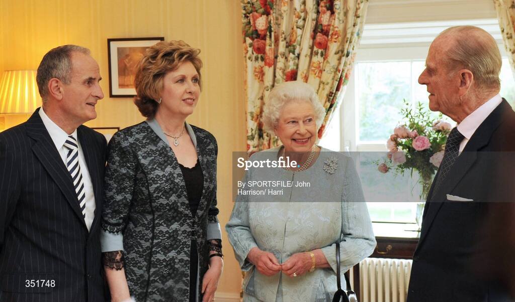 7 May 2009; President Mary McAleese and her husband Dr. Martin McAleese in conversation with Her Majesty the Queen and the Duke of Edinburgh Prince Philip during a Civic Reception for the Ireland rugby squad. Hillsborough Castle, Hillsborough, Co. Down. Picture credit: SPORTSFILE / John Harrison/ Harrisons POOL