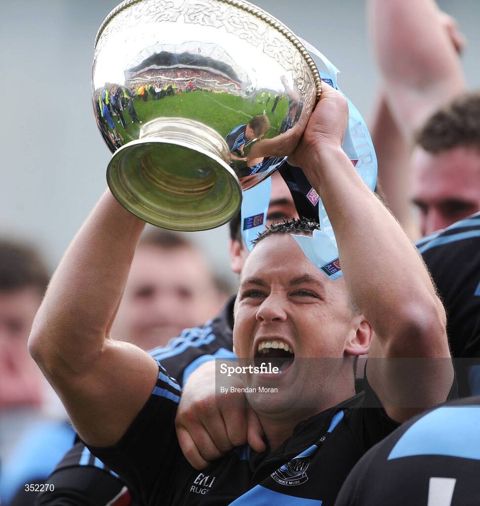 9 May 2009; Shannon captain Fiach O'Loughlin lifts the Division 1 trophy after extra time victory over Clontarf. AIB League Division 1 Final, Shannon v Clontarf, Thomond Park, Limerick. Picture credit: Brendan Moran / SPORTSFILE