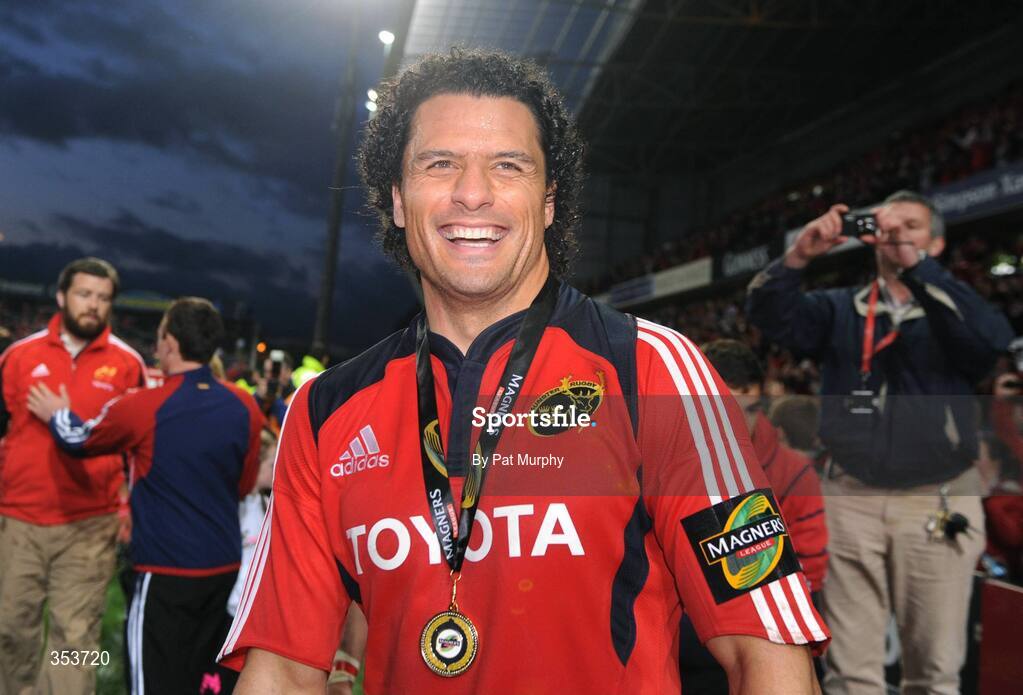 15 May 2009; Munster's Doug Howlett celebrates after the game. Magners League, Munster v Neath Swansea Ospreys, Thomond Park, Limerick. Picture credit: Pat Murphy / SPORTSFILE