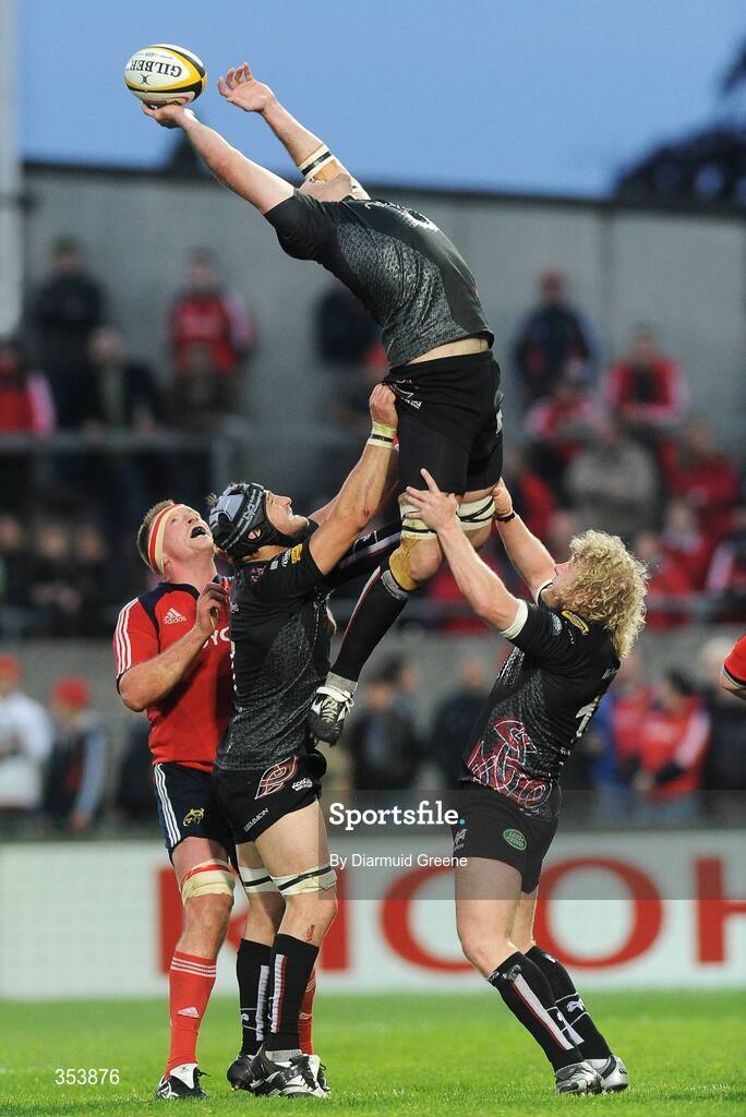 15 May 2009; Andy Lloyd, Ospreys, takes the ball in the lineout watched by Munster's Mick O'Driscoll. Magners League, Munster v Neath Swansea Ospreys, Thomond Park, Limerick.  Picture credit: Diarmuid Greene / SPORTSFILE