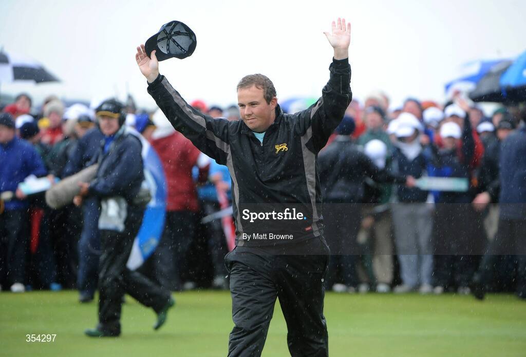 17 May 2009; Shane Lowry makes his way onto the 18th green during the 3 Irish Open Golf Championship. County Louth Golf Club, Baltray, Co. Louth. Picture credit: Matt Browne / SPORTSFILE