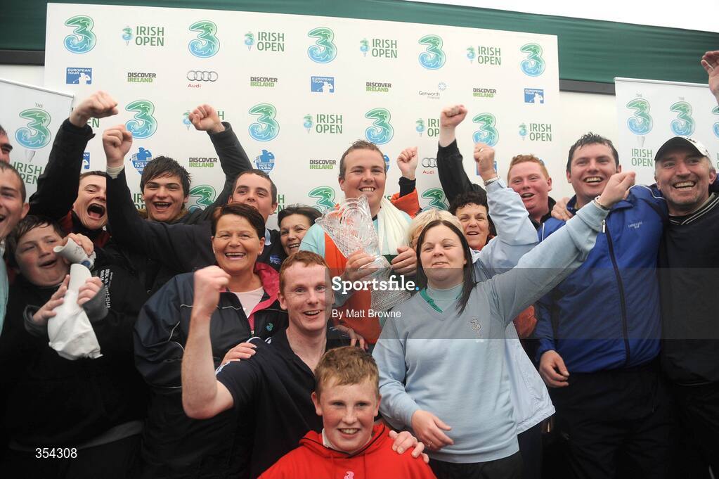 17 May 2009; Shane Lowry celebrates with his family after winning the 3 Irish Open Golf Championship. County Louth Golf Club, Baltray, Co. Louth. Picture credit: Matt Browne / SPORTSFILE