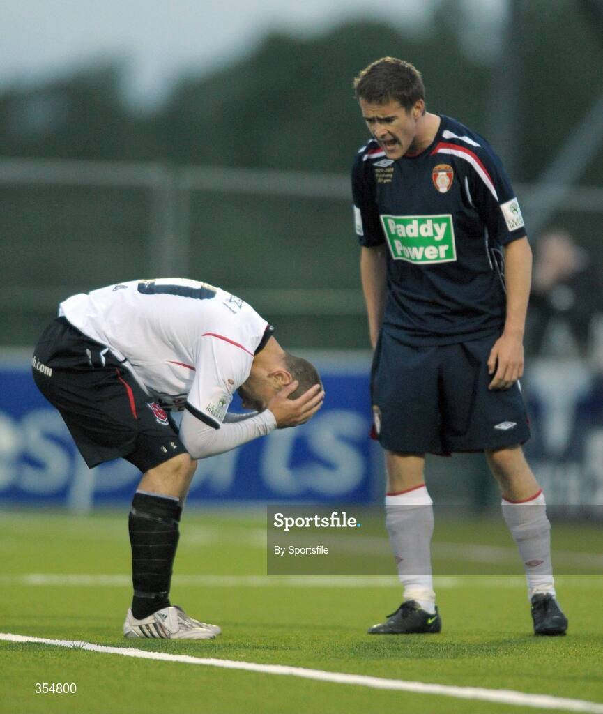 22 May 2009; A dejected Declan O'Brien, Dundalk, after missing a penalty. League of Ireland Premier Division, Dundalk v St Patrick's Athletic, Oriel Park, Dundalk. Photo by Sportsfile