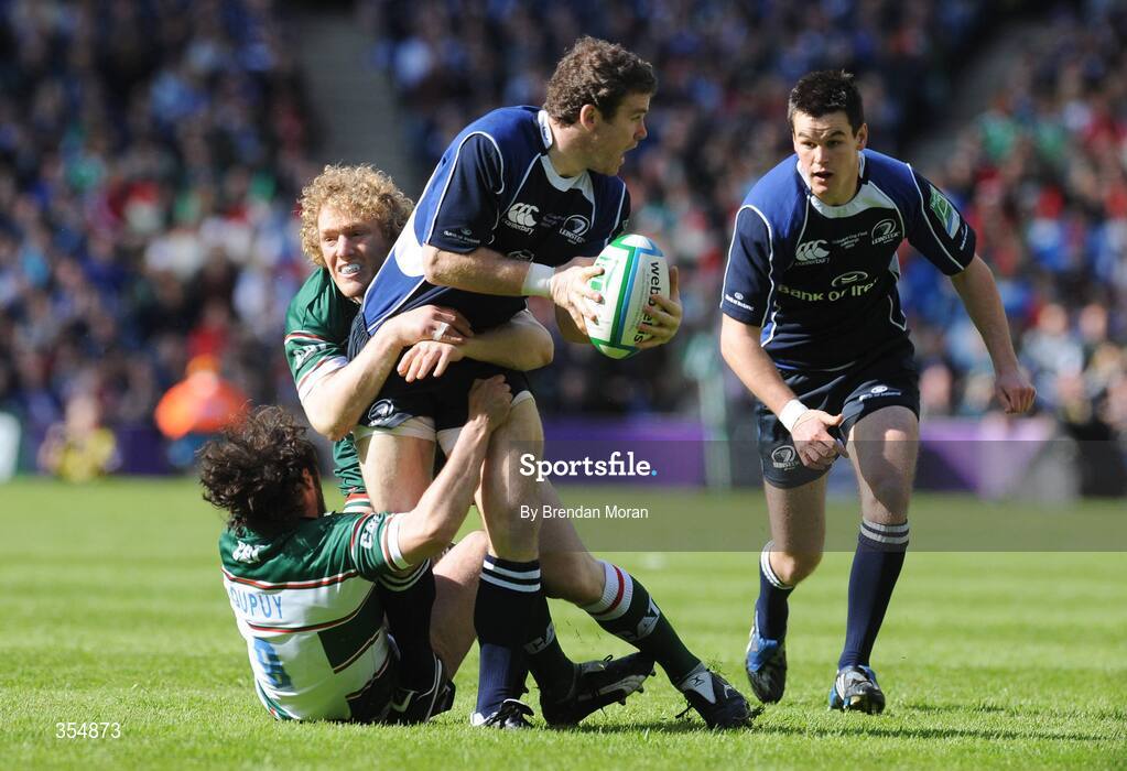 23 May 2009; Gordon D'Arcy, Leinster, supported by Jonathan Sexton, is tackled by Sam Vesty, left, and Julien Dupuy, Leicester Tigers. Heineken Cup Final, Leinster v Leicester Tigers, Murrayfield Stadium, Edinburgh, Scotland. Picture credit: Brendan Moran / SPORTSFILE