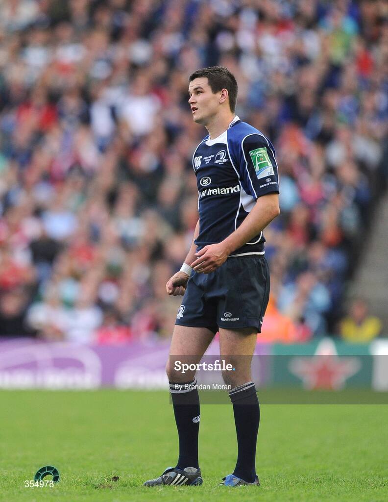 23 May 2009; Leinster's Jonathan Sexton watches his winning penalty go over the bar. Heineken Cup Final, Leinster v Leicester Tigers, Murrayfield Stadium, Edinburgh, Scotland. Picture credit: Brendan Moran / SPORTSFILE