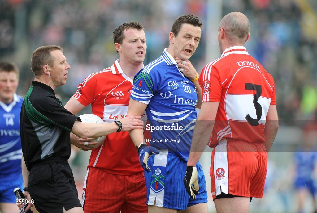 24 May 2009; Raymond Ronaghan, Monaghan, in dispute with Barry McGoldrick and Kevin McCloy, Derry. Ulster GAA Football Senior Championship Quarter-Final, Derry v Monaghan, Celtic Park, Derry. Picture credit: Oliver McVeigh / SPORTSFILE