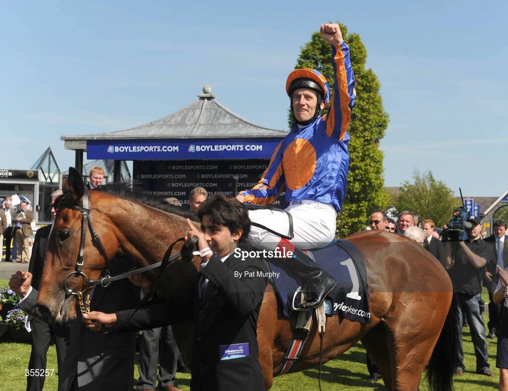 24 May 2009; Jockey Johnny Murtagh celebrates after won the Boylesports.com Irish 1,000 Guineas on Again. Boylesports.com Irish Guineas Festival 2009, Curragh Racecourse, Co. Kildare. Picture credit: Pat Murphy / SPORTSFILE
