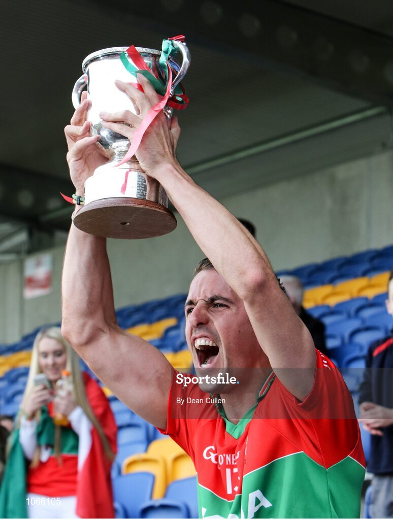 11 October 2015; The Rathnew captain Nicky Mernagh lifts the Miley Cup. Renault Ireland Wicklow County Senior Football Championship Final, Rathnew v St Patrick's. County Grounds, Aughrim, Co. Wicklow. Picture credit: Dean Cullen / SPORTSFILE