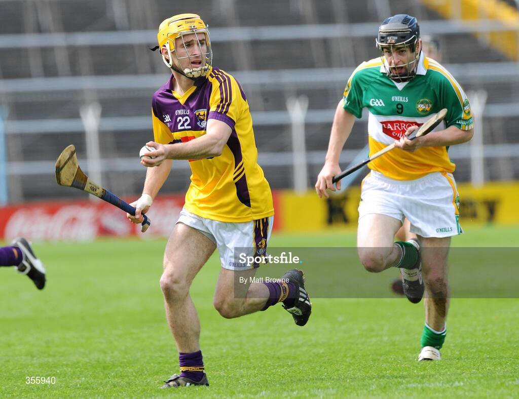 3 May 2009; Peter Atkinson, Wexford, in action against Brendan Murphy, Offaly. Allianz GAA NHL Division 2 Final, Wexford v Offaly, Semple Stadium, Thurles, Co. Tipperary. Picture credit: Matt Browne / SPORTSFILE