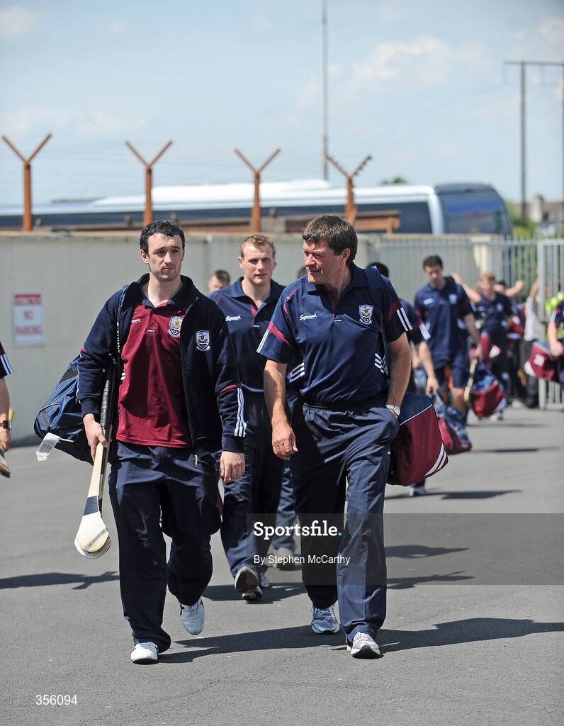 31 May 2009; Galway manager John McIntyre, right, and Aongus Callanan arrive at O'Moore Park for their first game in the Leinster GAA Hurling Championship. Leinster GAA Hurling Senior Championship Quarter-Final, Laois v Galway, O'Moore Park, Portlaoise, Co. Laois. Picture credit: Stephen McCarthy / SPORTSFILE