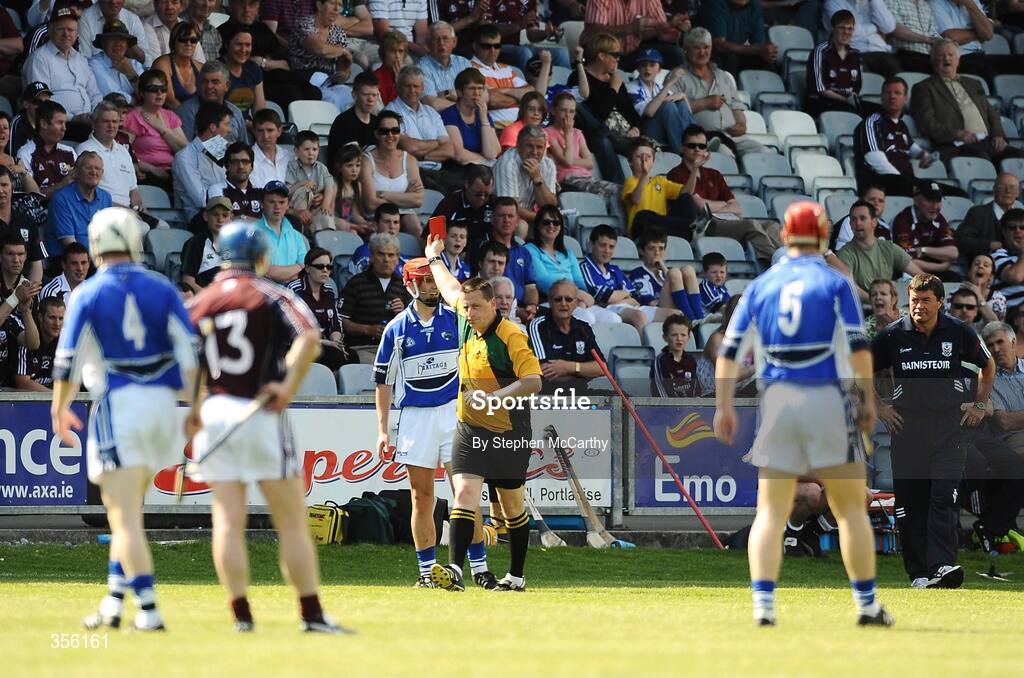31 May 2009; Referee Brian Galvin, Offaly, issues a red card to Michael McEvoy, Laois. Leinster GAA Hurling Senior Championship Quarter-Final, Laois v Galway, O'Moore Park, Portlaoise, Co. Laois. Picture credit: Stephen McCarthy / SPORTSFILE