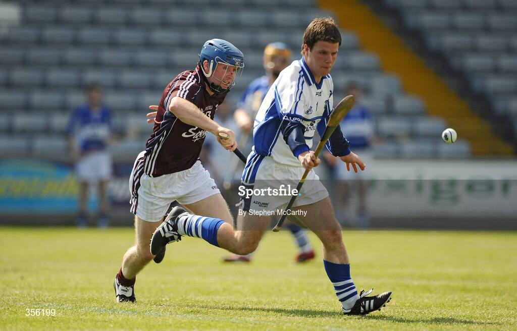 31 May 2009; Tadhg Doran, Laois, in action against Damien Hayes, Galway. Leinster GAA Hurling Senior Championship Quarter-Final, Laois v Galway, O'Moore Park, Portlaoise, Co. Laois. Picture credit: Stephen McCarthy / SPORTSFILE