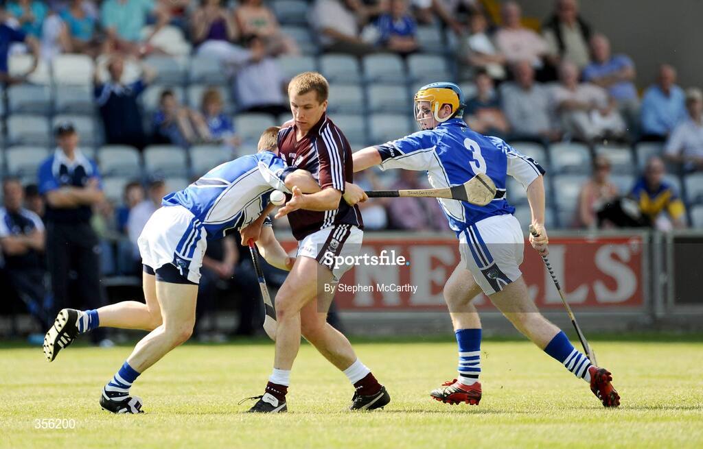 31 May 2009; Kevin Hayes, Galway, in action against Brian Campion, left, and Darren Maher, Laois. Leinster GAA Hurling Senior Championship Quarter-Final, Laois v Galway, O'Moore Park, Portlaoise, Co. Laois. Picture credit: Stephen McCarthy / SPORTSFILE