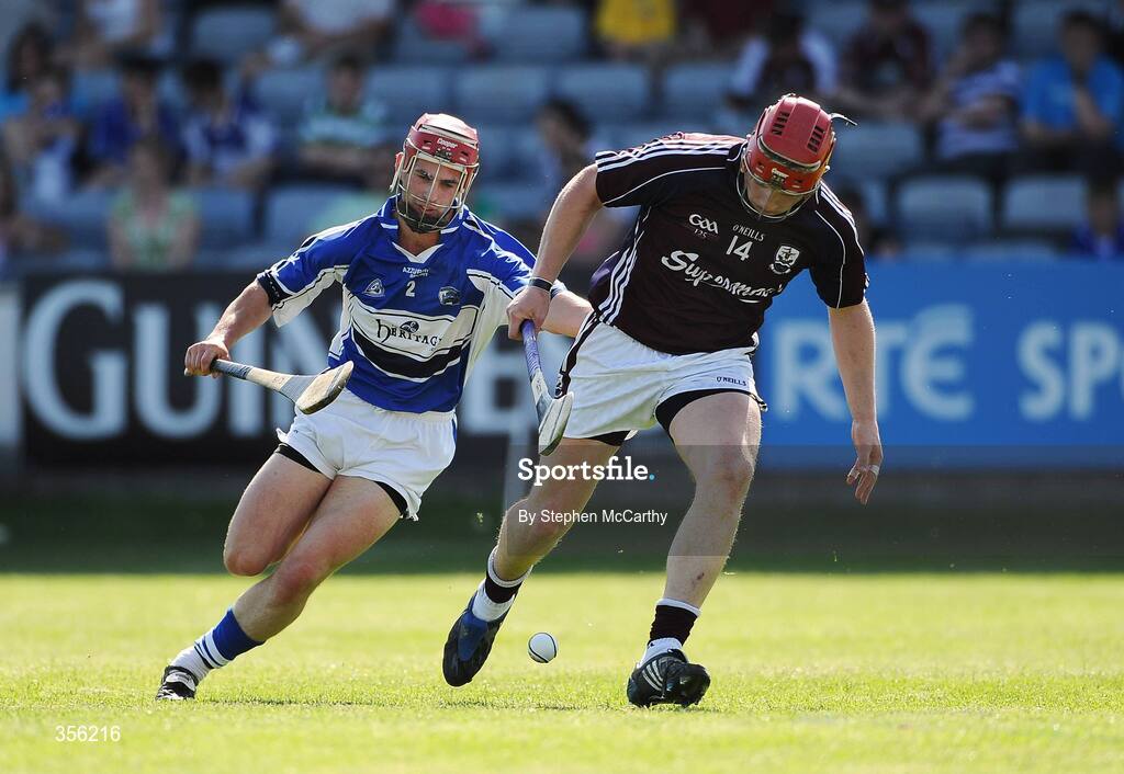 31 May 2009; Joe Canning, Galway, in action against John A Delaney, Laois. Leinster GAA Hurling Senior Championship Quarter-Final, Laois v Galway, O'Moore Park, Portlaoise, Co. Laois. Picture credit: Stephen McCarthy / SPORTSFILE