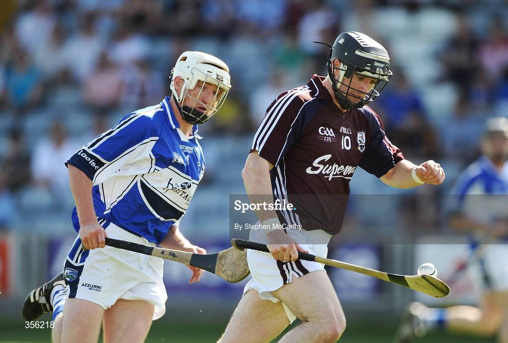 31 May 2009; Aongus Callanan, Galway, in action against Kieran Fitzpatrick, Laois. Leinster GAA Hurling Senior Championship Quarter-Final, Laois v Galway, O'Moore Park, Portlaoise, Co. Laois. Picture credit: Stephen McCarthy / SPORTSFILE