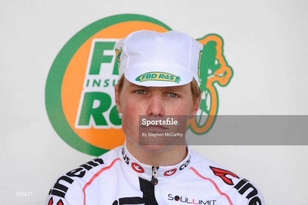 20 May 2009; Stage winner Nicholas Walker, Cinelli-Down Under. FBD Insurance Ras 2009, Stage 4, Cahirciveen to Killorglin. Picture credit: Stephen McCarthy / SPORTSFILE