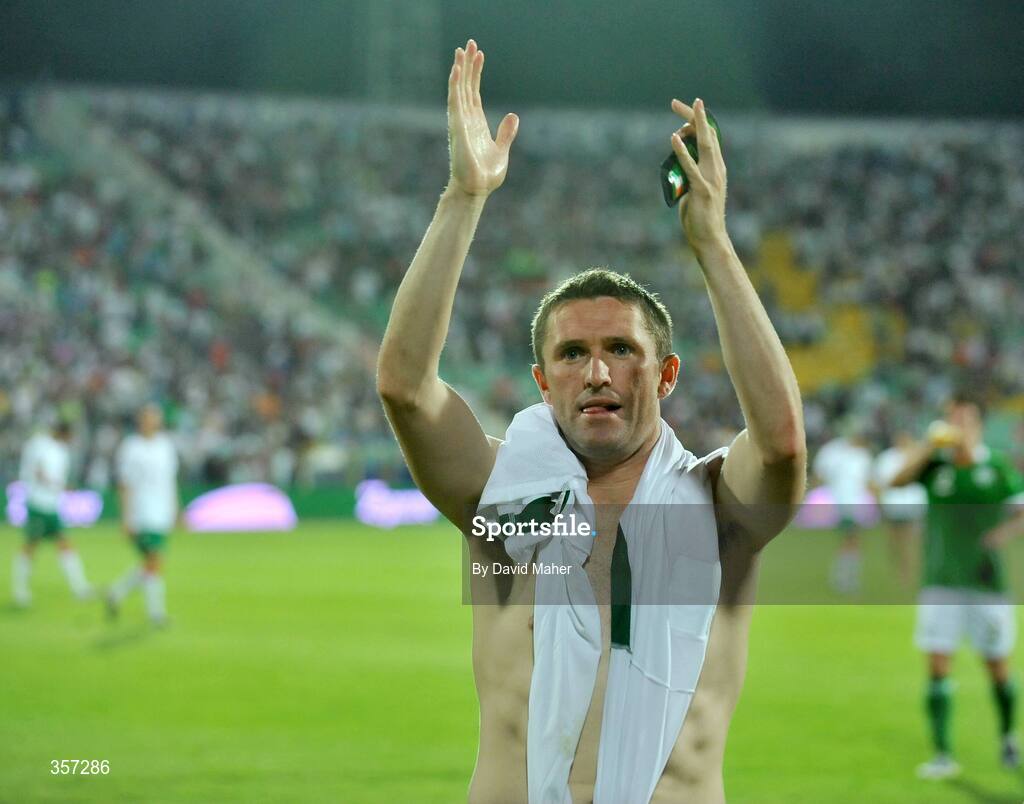 6 June 2009; Robbie Keane, Republic of Ireland, waves to the supporters at the end of the game. 2010 FIFA World Cup Qualifier, Bulgaria v Republic of Ireland, Vasil Levski Stadion, Sofia, Bulgaria. Picture credit: David Maher / SPORTSFILE