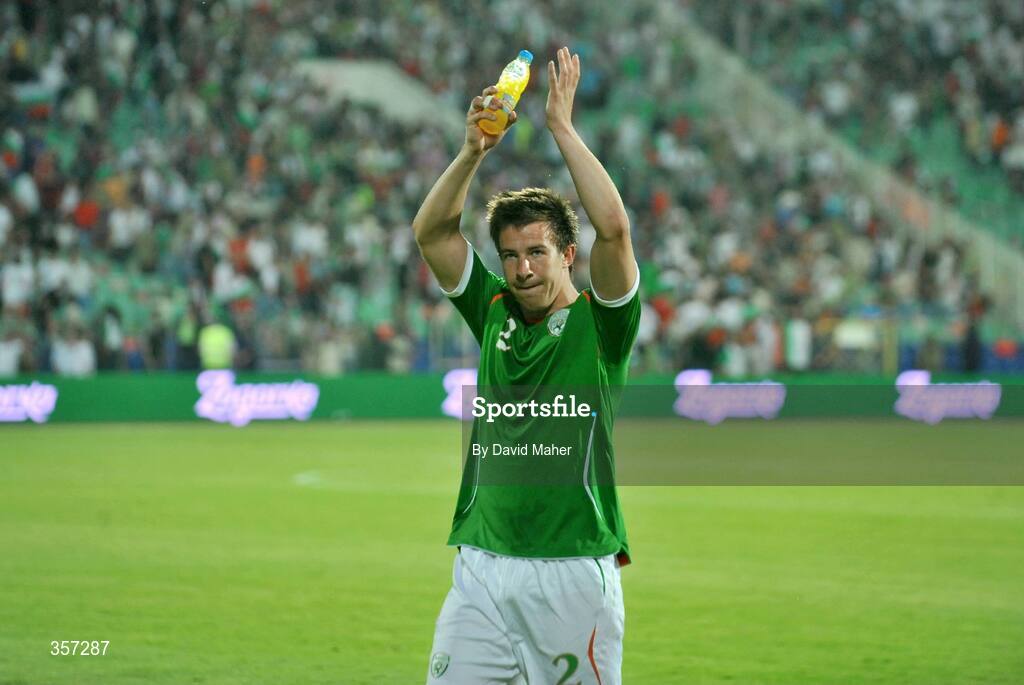 6 June 2009; Sean St.Ledger, Republic of Ireland, waves to the supporters at the end of the game. 2010 FIFA World Cup Qualifier, Bulgaria v Republic of Ireland, Vasil Levski Stadion, Sofia, Bulgaria. Picture credit: David Maher / SPORTSFILE