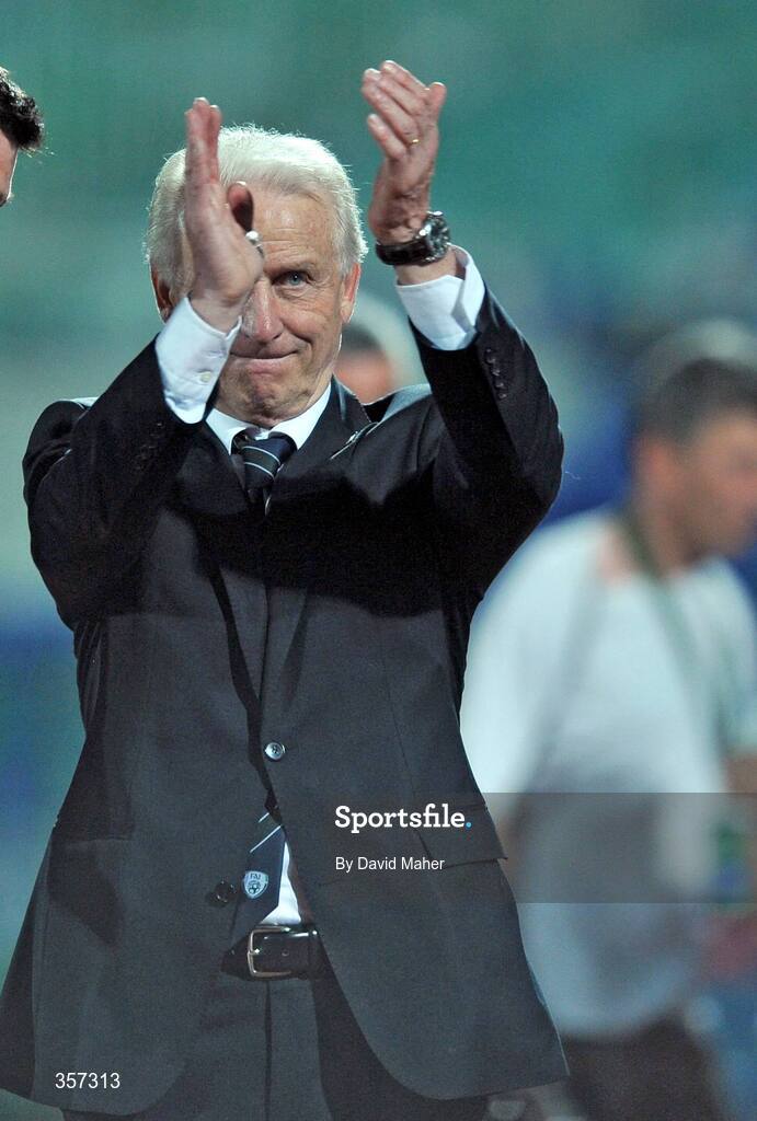 6 June 2009; Giovanni Trapattoni, Republic of Ireland, waves to the supporters at the end of the game. 2010 FIFA World Cup Qualifier, Bulgaria v Republic of Ireland, Vasil Levski Stadion, Sofia, Bulgaria. Picture credit: David Maher / SPORTSFILE