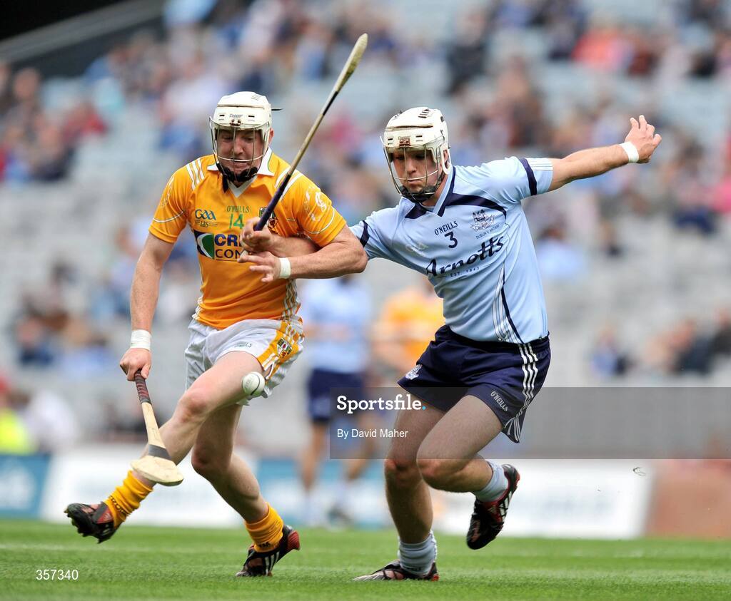 7 June 2009; Karl Stewart, Antrim, in action against Tomas Brady, Dublin. Leinster GAA Hurling Senior Championship First Round, Dublin v Antrim, Croke Park, Dublin. Picture credit: David Maher / SPORTSFILE