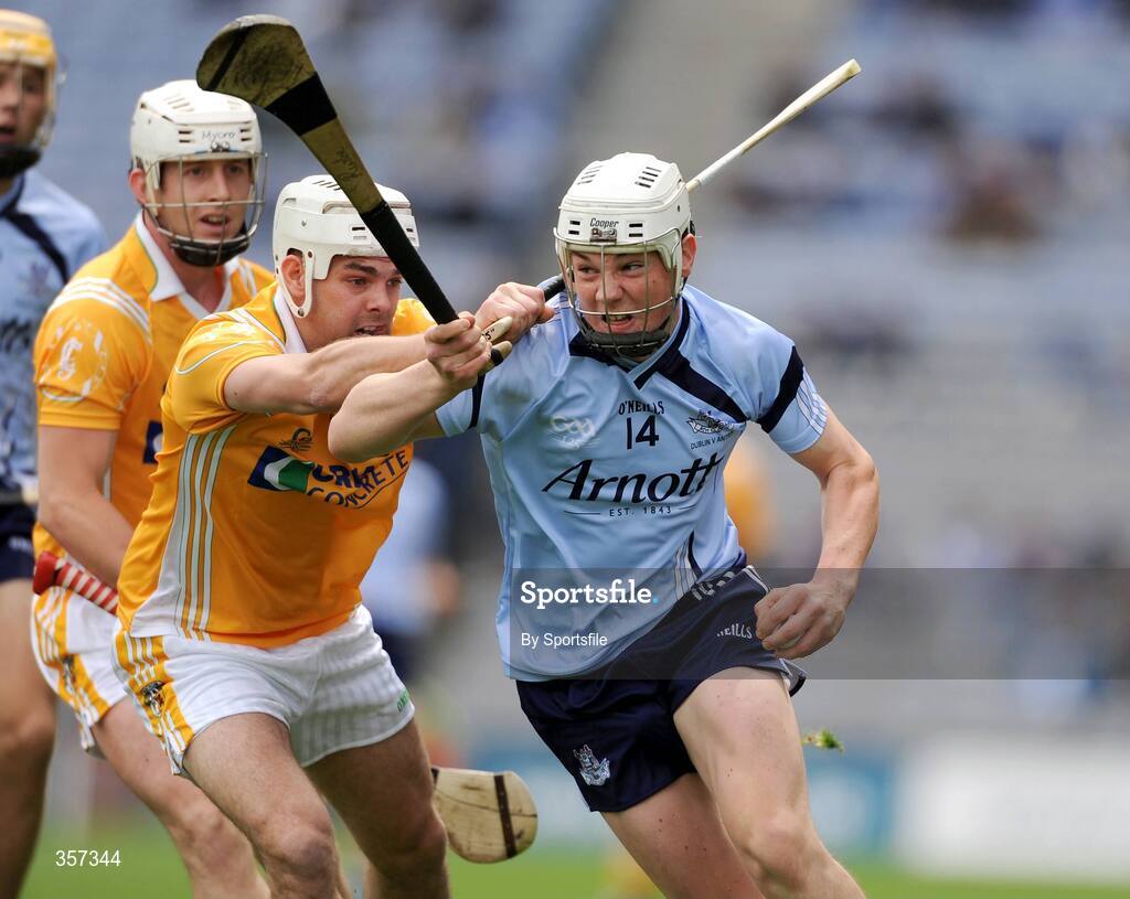 7 June 2009; Liam Rushe, Dublin, in action against Johnny Campbell, Antrim. Leinster GAA Hurling Senior Championship First Round, Dublin v Antrim, Croke Park, Dublin. Photo by Sportsfile
